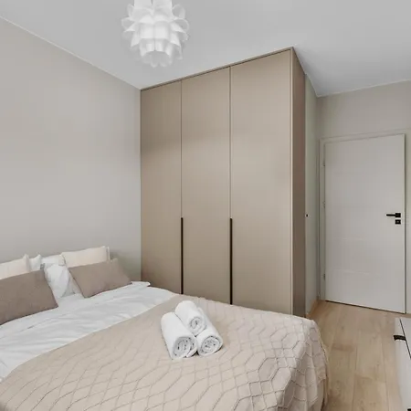 Walerego Slawka Harmony By Bookinghost Cracovia